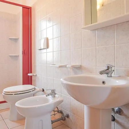Apartament Amazing Apartment In Ricadi With Outdoor Swimming Pool, Wifi And 2 Bedrooms *