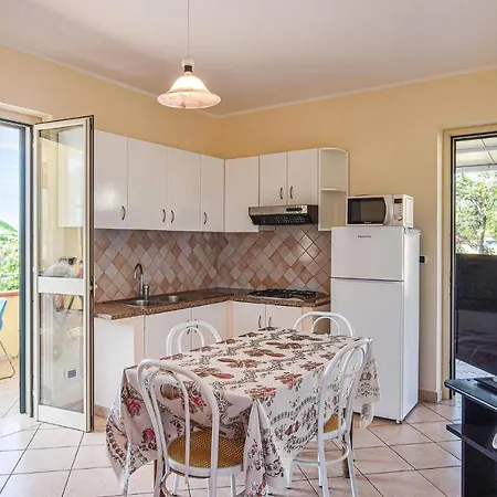 Amazing Apartment In Ricadi With Outdoor Swimming Pool, Wifi And 2 Bedrooms Appartement