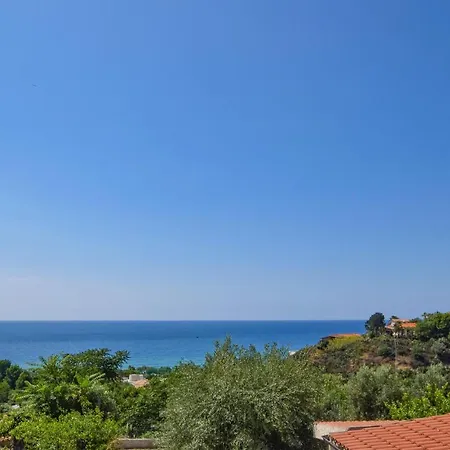 Amazing Apartment In Ricadi With Outdoor Swimming Pool, Wifi And 2 Bedrooms
